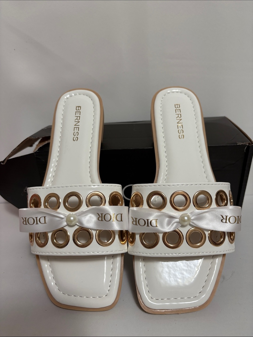 White leather slide with Dior Ribbon bow